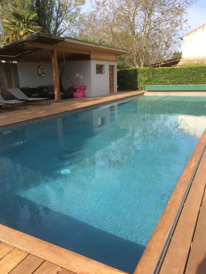 مبيت وإفطار LʼIsle-sur-la-Sorgue Montjoia المظهر الخارجي الصورة